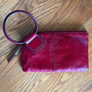 HOBO International LEATHER Sable Clutch Cardinal Red zipper circle